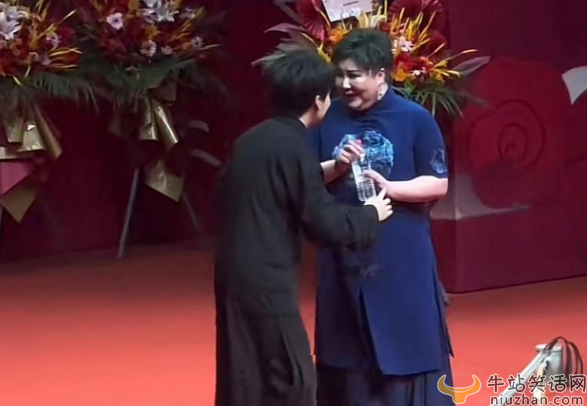 郭德纲老婆王惠近照