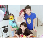 张柏芝三胎是谁的?小儿子正脸照首次曝光太像谢霆锋