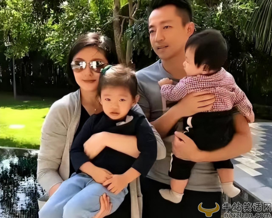 何静发文挺汪小菲