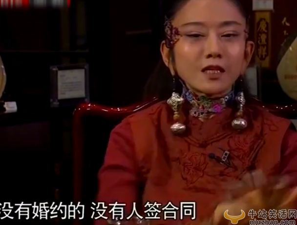 杨丽萍为什么一直戴着帽子