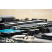 QLC闪存立功 三星公开256TB SSD硬盘：1000TB也不远了