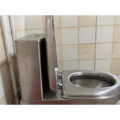 男子家全屋使用不锈钢家具惊呆女友 背后真相是什么？