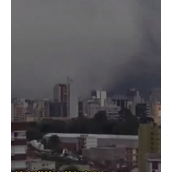 罕见天象 巴西南部惊现“滩云”奇观：这常常是雷雨降临的前兆！