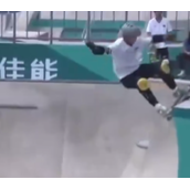 滑板15岁小将绝杀日本!中国诞生最年轻亚运冠军！