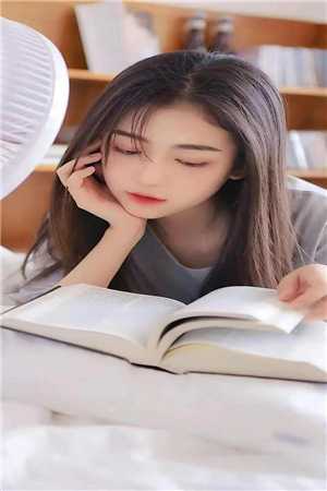 大理客栈：我的绝美女租客长篇小说