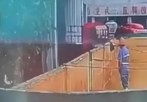 青岛啤酒小便门:相关人员已被控制 背后真相实在让人惊愕