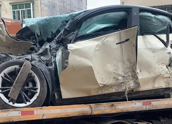 广东潮州2死事故鉴定结果非刹车等车辆问题引热议：特斯拉重申不提供鉴定报告！
