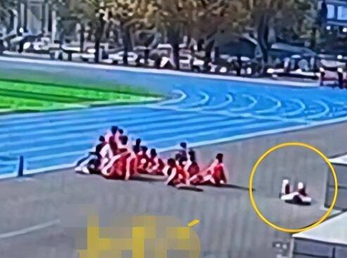 女童体育课短跑猝死 9分钟后才急救 背后真相实在让人惊愕