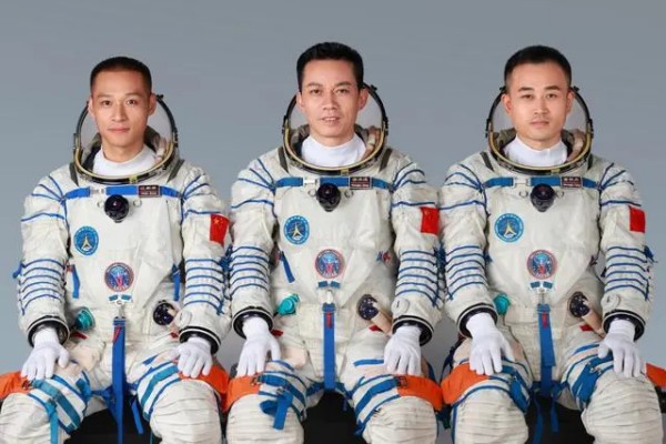 神舟十七号航天员名单推荐