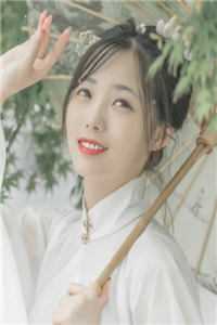 精品推荐穿成暴躁反派后，他被女配贴贴了