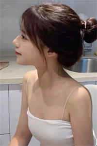 高质量小说被拉去当替身？我靠绝世名曲转正了