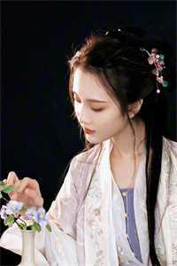 穿成炮灰后，我被反派夫人拉黑了精选小说