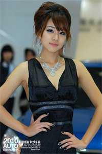 高质量小说被网暴后，我成了顶流明星