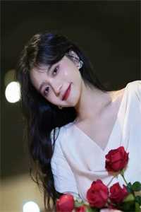 变成美少女后，舍友们不对劲了！文章全文