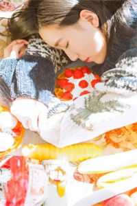 离婚后，我被小鲜肉们围满了全文