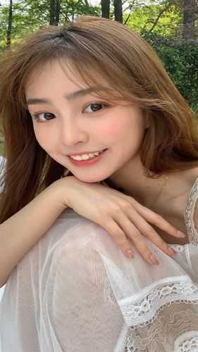 塌房？一首平凡之路成时代巨星完整文本阅读