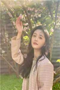 全家偷听我心声杀疯了，我负责吃奶