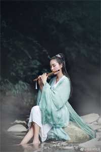 精品推荐剧情重置，冷傲女主她突然倒追我？