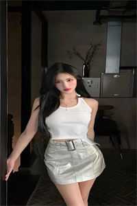 精修版发现女总裁秘密，他披上了狰狞狼皮