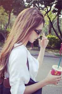 穿越：开局觉醒直播钓鱼系统完整章节阅读