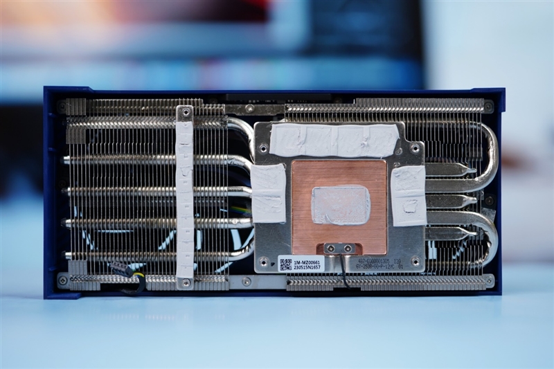 Intel显卡新军！撼与Arc A750 Orc OC评测：1799元性能媲美RTX 3060