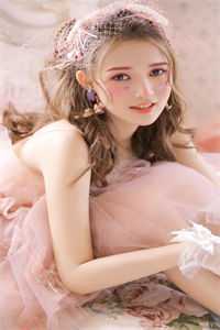 全体皇帝起立，看中华崛起破防了