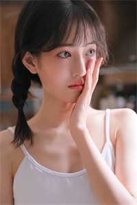 畅读精品开局桥上捡个美女，带回去疯狂宠