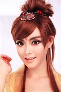 闪婚后，他竟成了绝世龙医精选小说