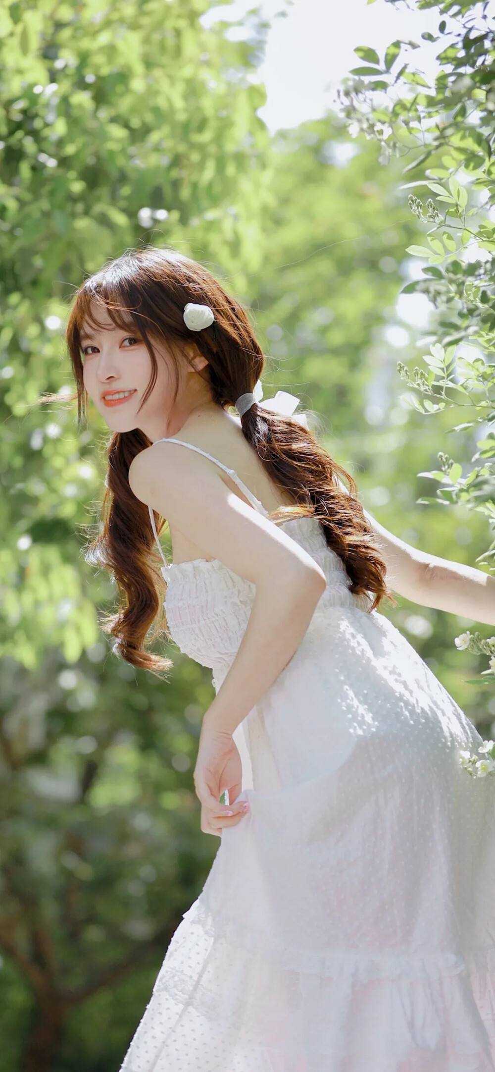 畅销巨著分手后，我被绝美女总裁倒追