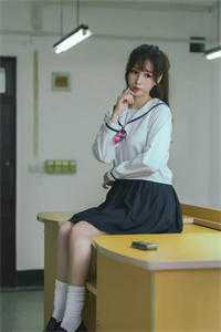 觉醒美食系统后，他用美食来救命畅销书籍