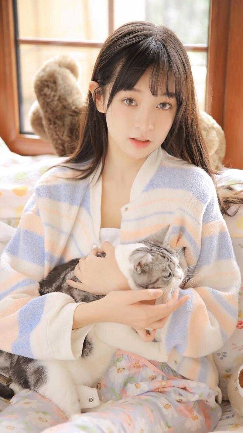 热门小说人到中年