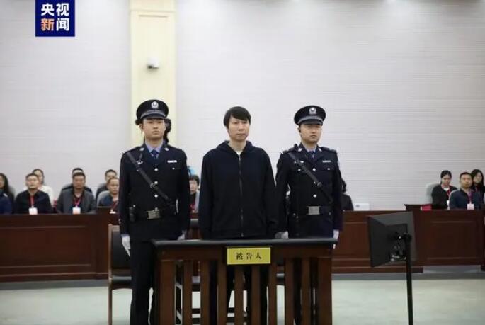 国足原主帅李铁获刑20年 案情回顾
