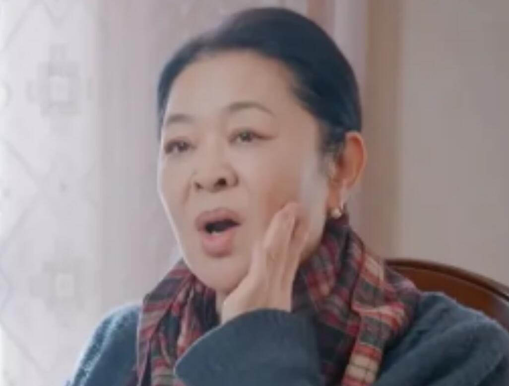 倪萍回应被质疑整容：就是太瘦了 造谣