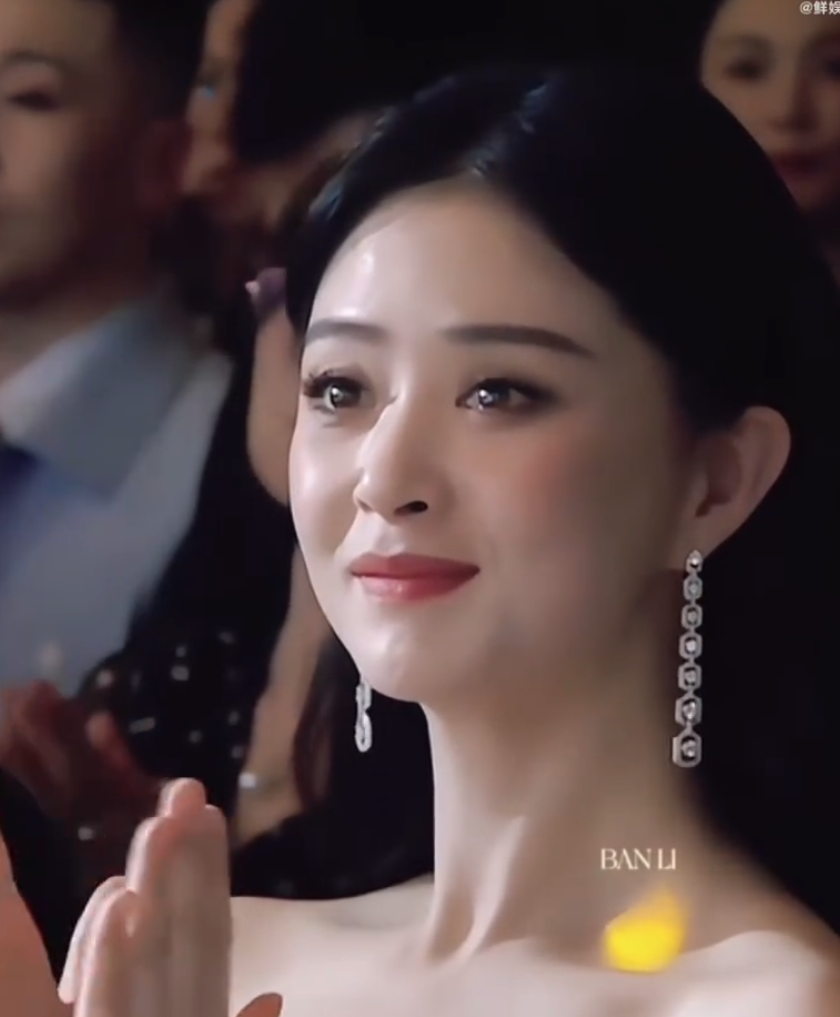 蒋蒋欣瘦了20斤：惊艳亮相 被赞美出新高度