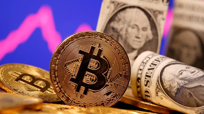 伯恩斯坦：BTC 有望冲刺历史新高，企业囤币与 ETF 热潮等多个因素共同发力