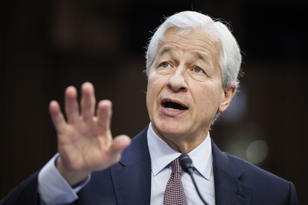 摩根大通开放买比特币 Jamie Dimon 嘴硬放行 我不喜欢 但你可以买