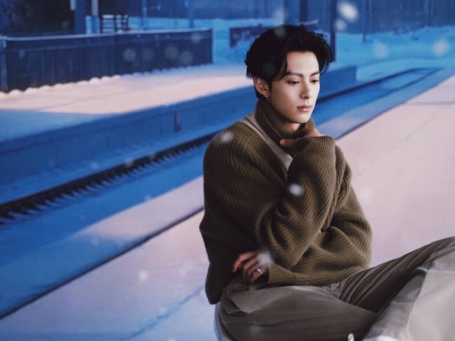 王鹤棣分享东北搓澡体验：“狂风暴雨”在身上抽打