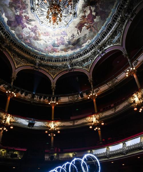 揭秘里昂灯光节的魅力与奇观（欣赏里昂灯光节璀璨夜景，沉浸在光与影的童话世界中）