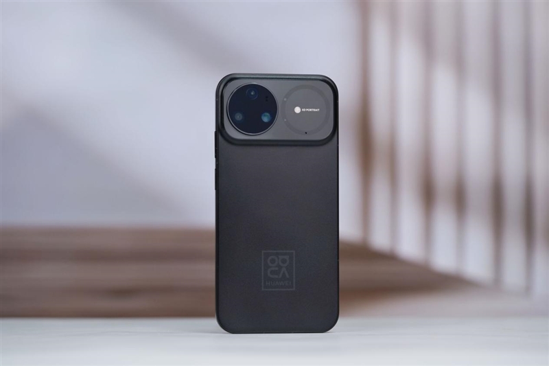 前后双红枫上阵 华为nova 15 Ultra全面评测：年轻人的影像轻旗舰！