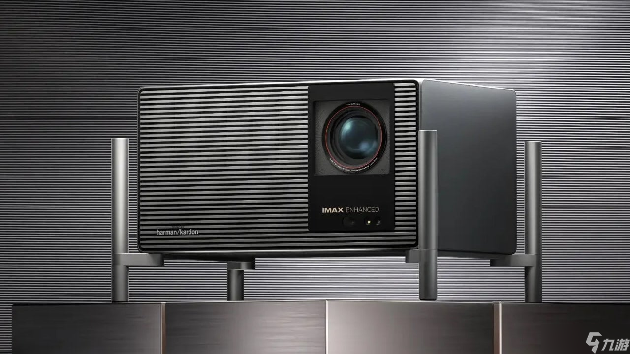 极米（XGIMI）新款旗舰 Titan Noir 4K 投影仪在 Kickstarter 开启众筹，支持者可享五折优惠