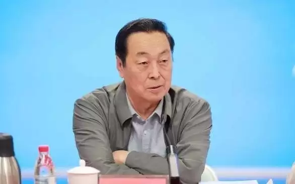 评论家白烨谈电视剧《主角》，小人物呈现大社会引发观众共鸣