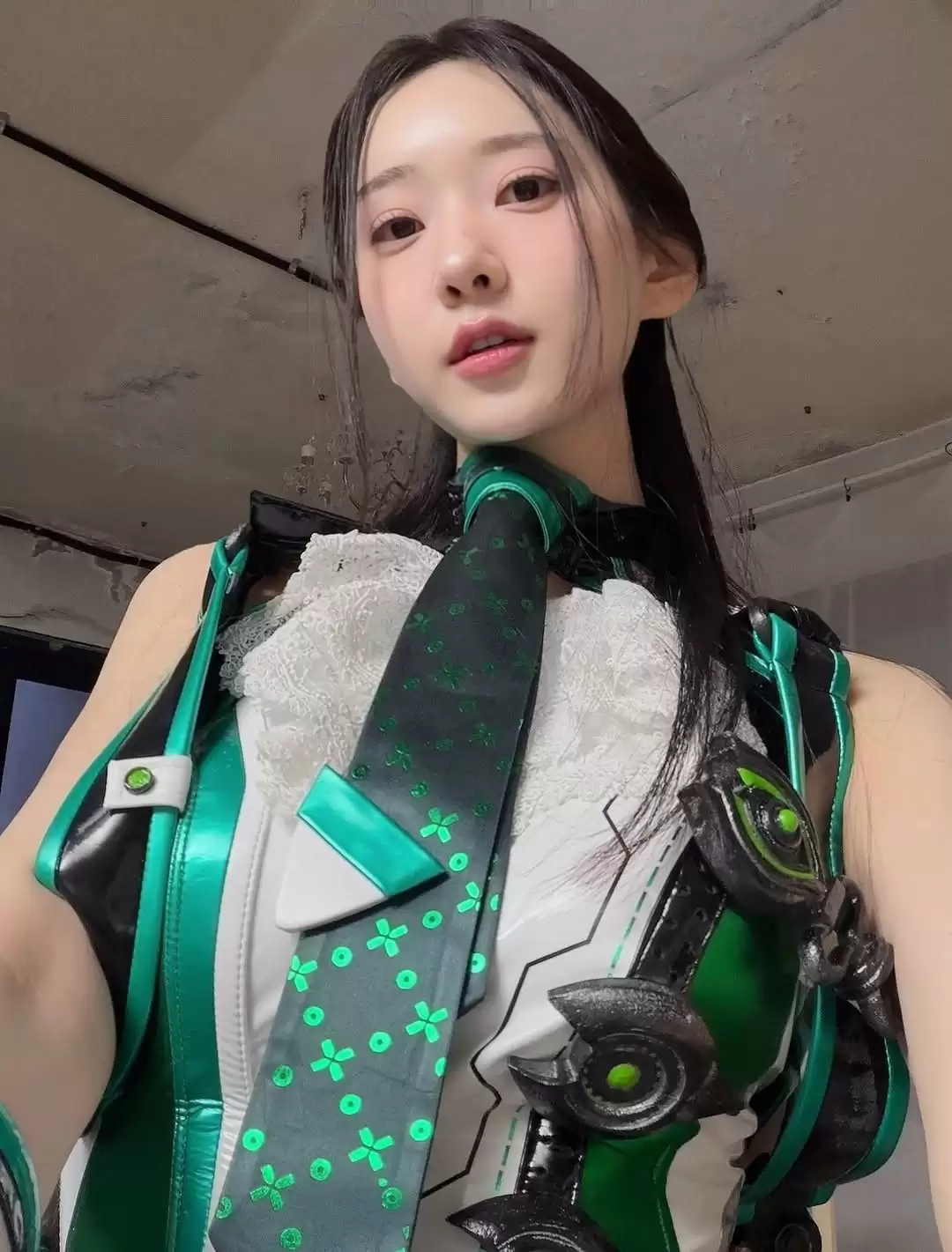 剑星伊芙体模完美复刻游戏角色 原版身材果然惊艳