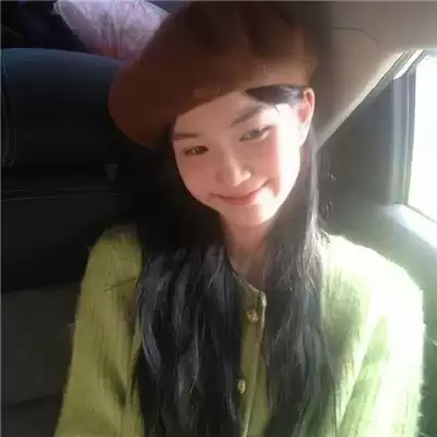女生