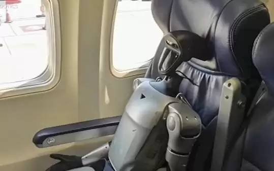 西南航空全面禁止人形机器人登机 爱好者怒斥：这属于物种歧视