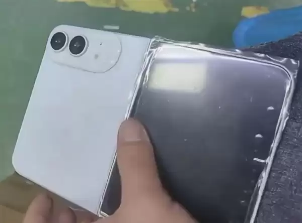 苹果科技春晚最重磅新品:首款折叠屏iPhone九月见