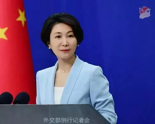 近期有西方媒体认为全球AI竞赛进入中美争霸:或将加剧科技领域阵营对抗:外交部:人工智能不是大国专利:更不应滑向竞争对抗