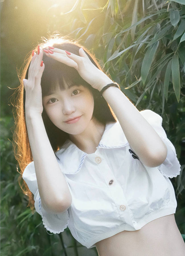 鹿晗司晓迪合照争议反转！女方称照片系恶搞产物