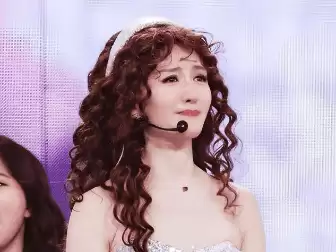 谢娜官宣开启巡回演唱会惹网友争议:本尊透露为何要开唱的原因