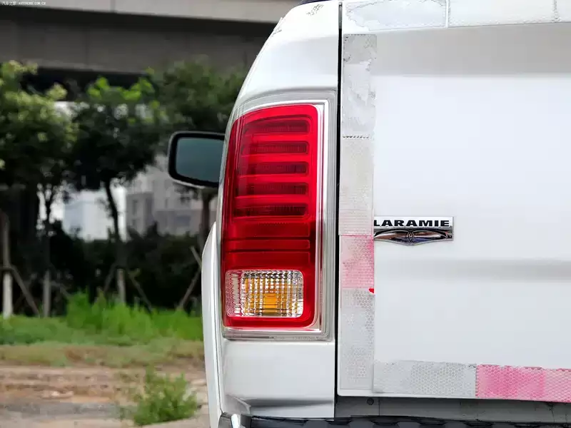汽车LED牌照灯哪个品牌更值得入手