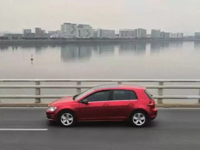 十几年驾车经验总结：假温柔驾驶最毁车 偶尔地板油给发动机焕新